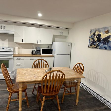 Central Halifax One Bedroom Apartment In Clayton Park מראה חיצוני תמונה